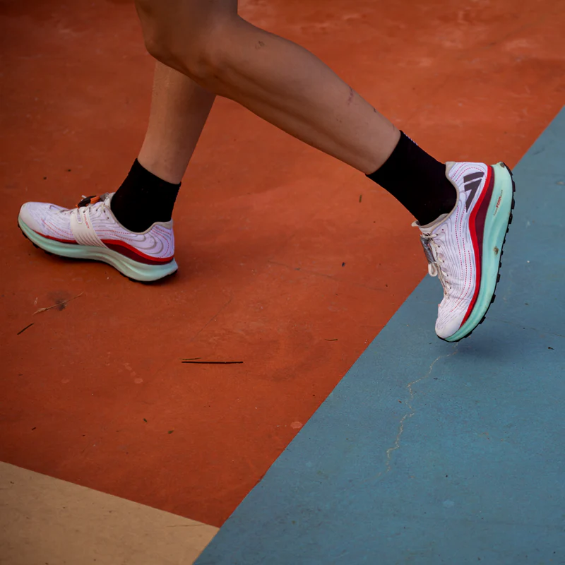 VJ Sport Lightspeed Unisex Trail Running Shoe in White/Red-5